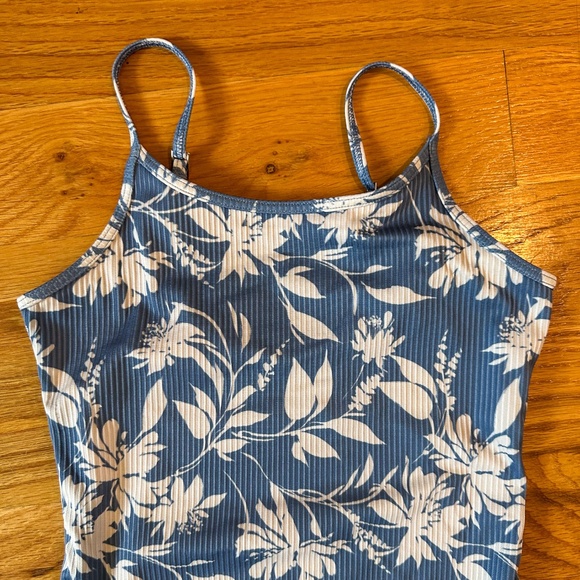 Abercrombie Kids Blue and White Print One Piece Bathing Suit - sz 9/10 - Picture 2 of 4